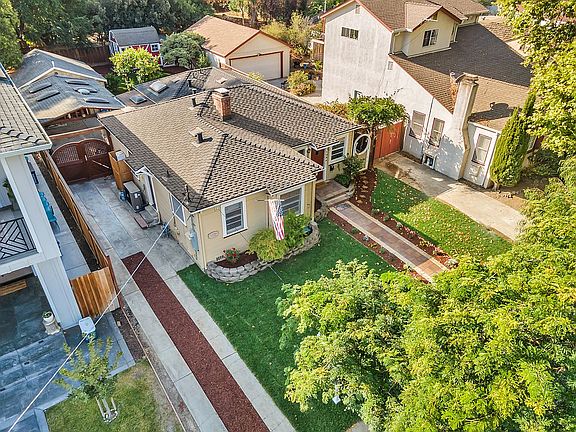 4th image of 1054 Lincoln Ct