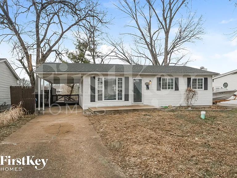 5323 Ville Cecelia Ln — Photo 1