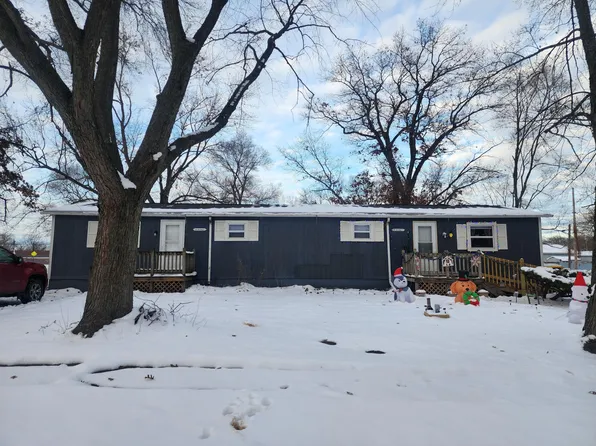 28-30 McKinley Ave, New Chicago, IN 46342