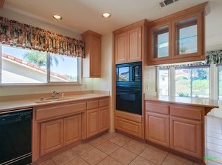 933 Ridge Heights Dr, Fallbrook, CA 92028