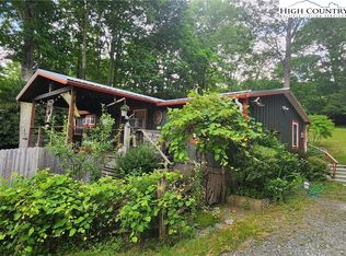 77 Mountain Ridge Rd, Newland, NC 28657