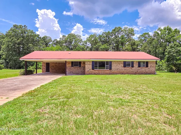 153 Live Oak Dr, Lucedale, MS 39452