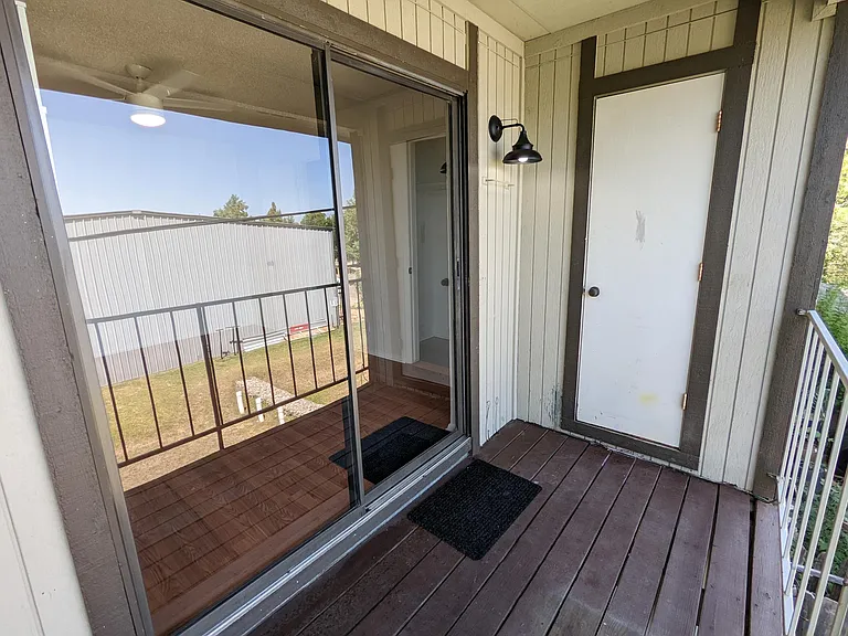 4307 S 1st St #202 — Photo 26