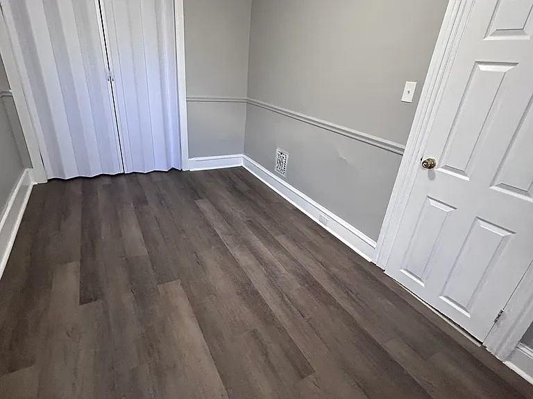 5819 Pemberton St — Photo 3