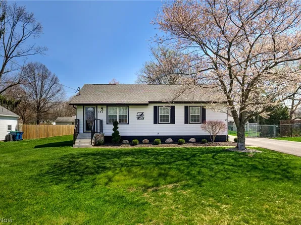 194 Fuller Dr NE, Warren, OH 44484