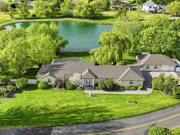 3413 Eastlake Dr, West Richland, WA 99353