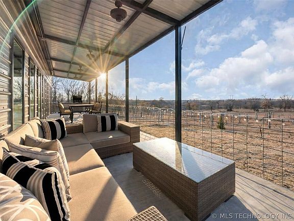 3rd image of 488 Rock House Rd