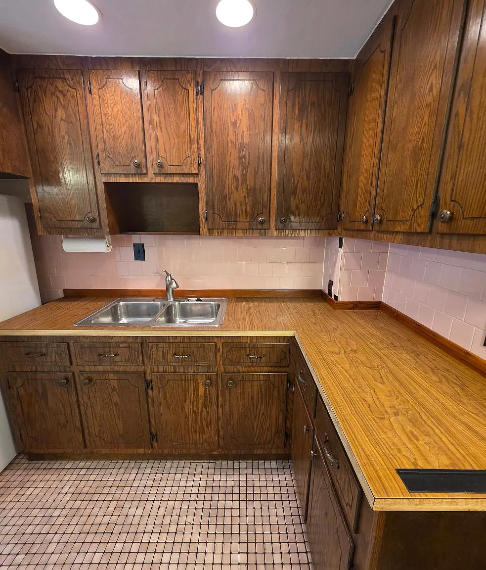 2 bed, 1150 sqft, $1,700 — Photo 2