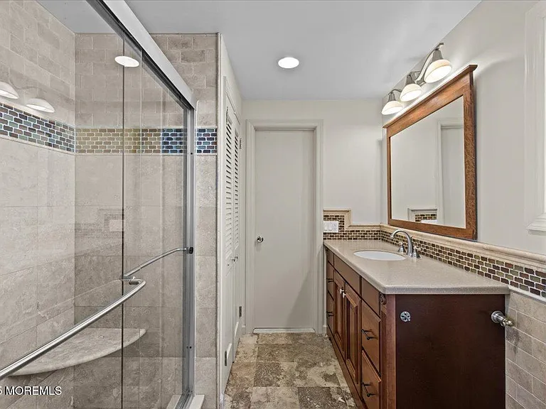 262 Sunset Ln — Photo 34