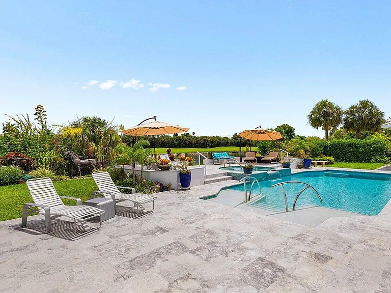 11164 Boca Woods Ln — Photo 29