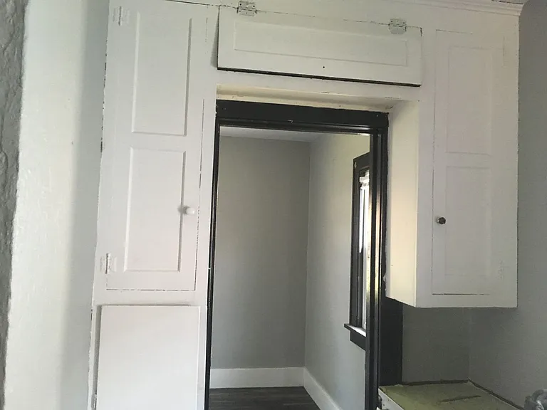 313 Dearborn Ave — Photo 3