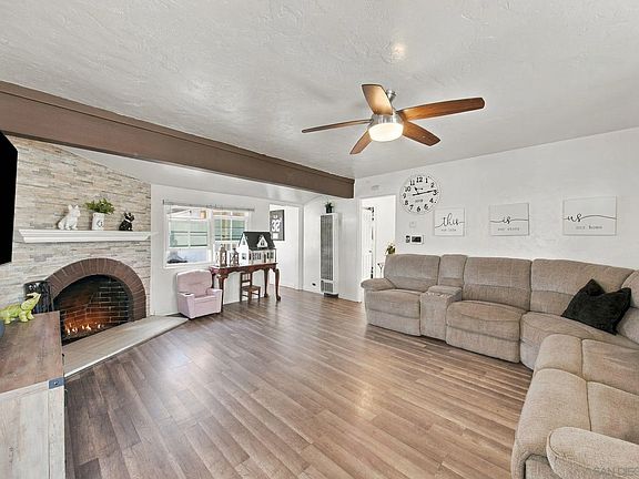 3rd image of 3555 Helix St