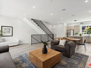 1955 1/2 Preuss Rd, Los Angeles, CA 90034