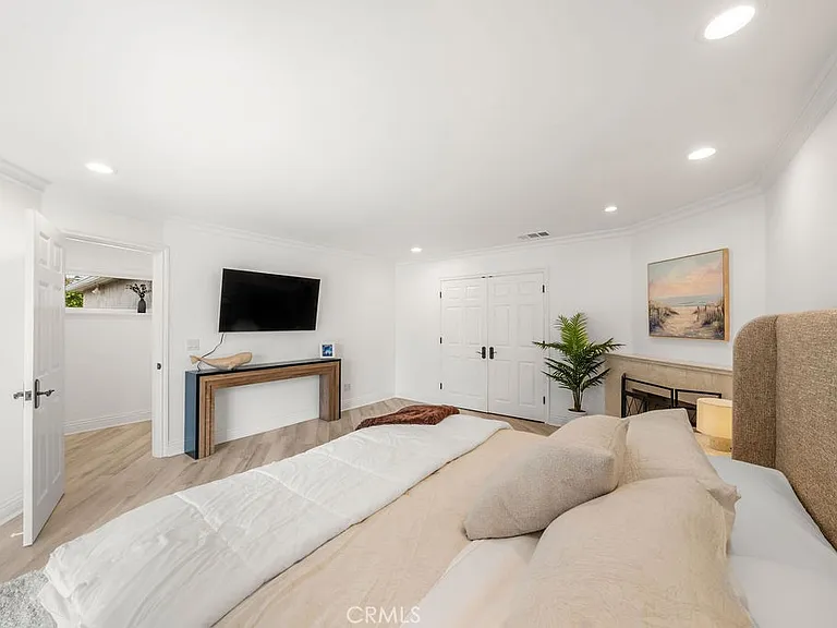 1651 Thurston Dr — Photo 18