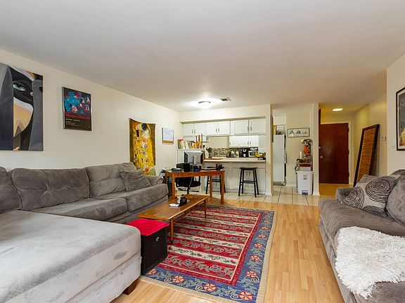 4th image of 10424 Mayfield Ave APT 7