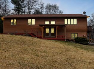 3080 Stoney Creek Rd, Oakland, MI 48363