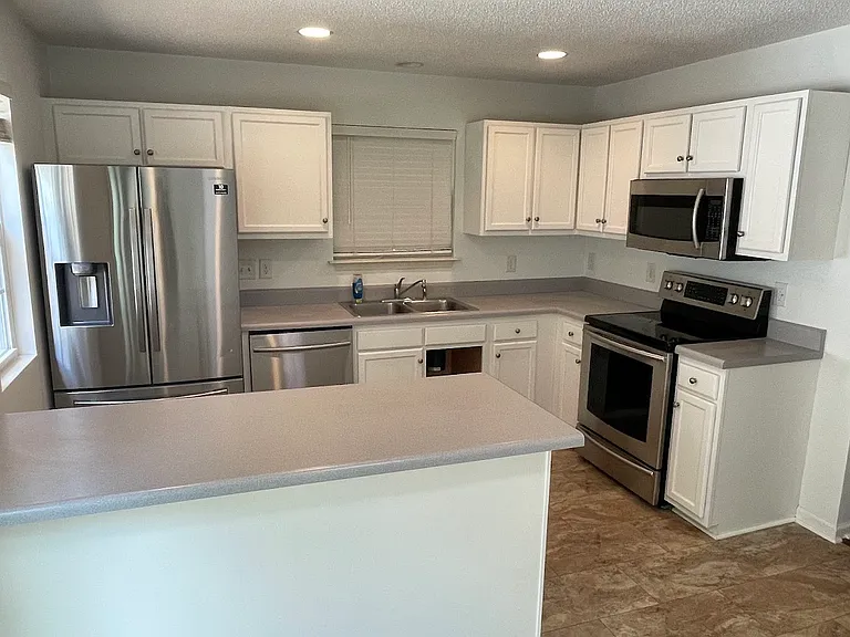3215 Kensington Pl — Photo 16