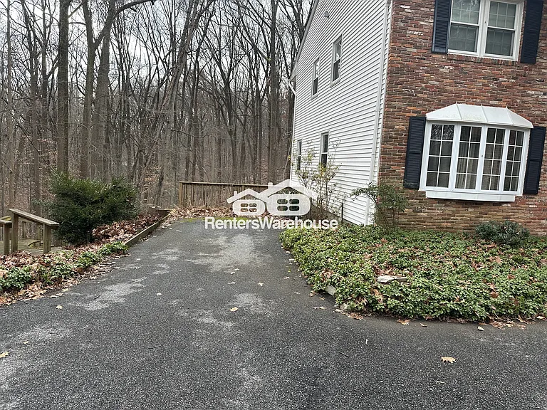 1109 High Country Rd — Photo 5