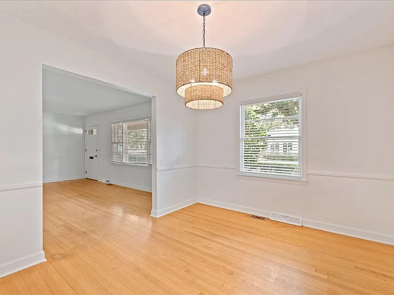 251 Bennett St — Photo 8