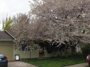 159 School House Rd, Talent, OR 97540