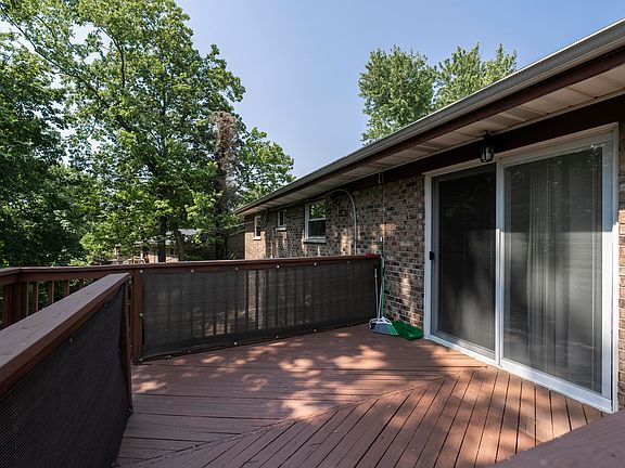 4th image of 771 Woodview Dr