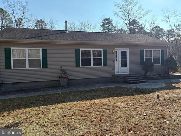 534 10th St, Newtonville, NJ 08346