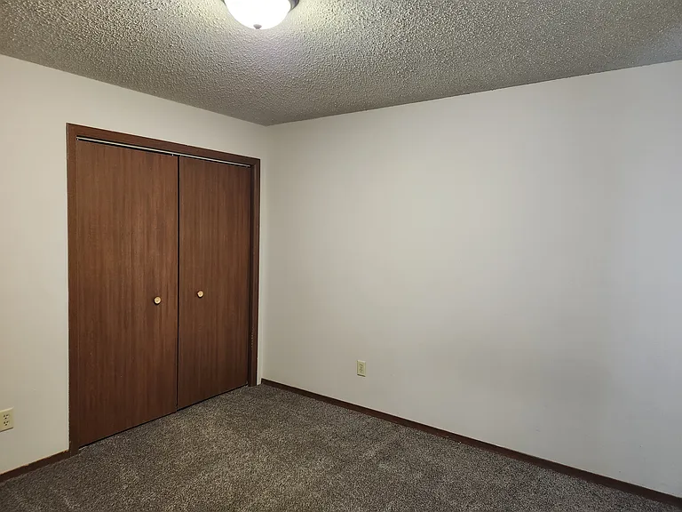 2519 Sessions St — Photo 12
