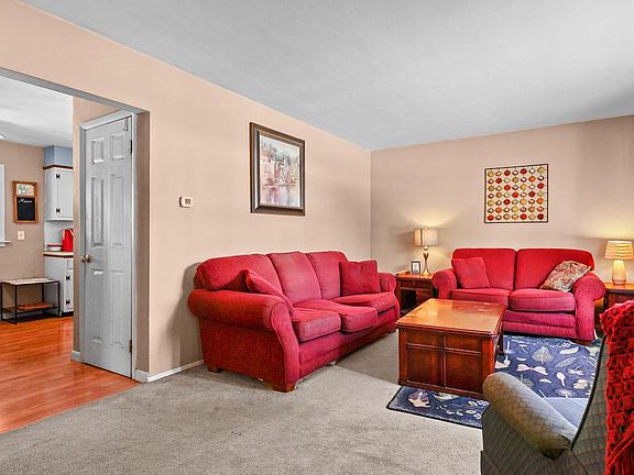4th image of 2103 Logan St
