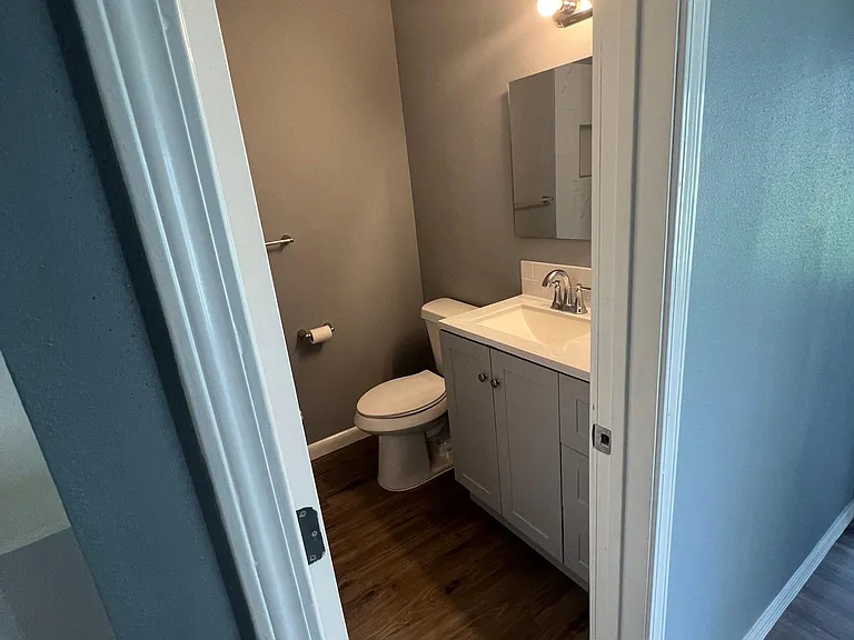 525 E Caney St #B — Photo 20