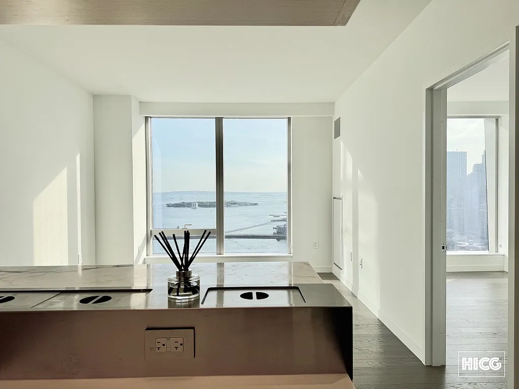 252 South Street — Photo 3