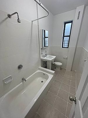 4th image of 569 W 171st St APT 12