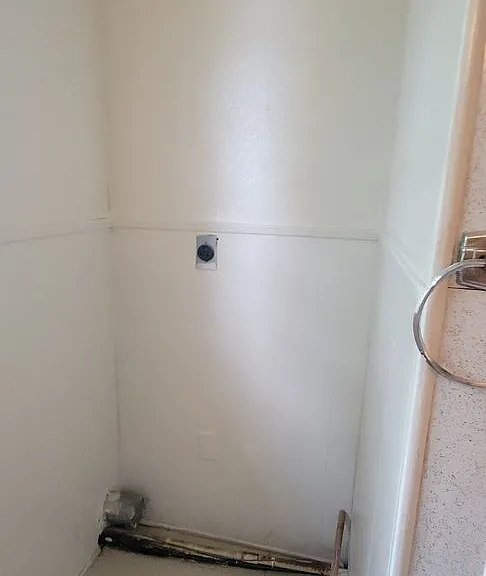 3323 1/2 Darien St #B — Photo 11