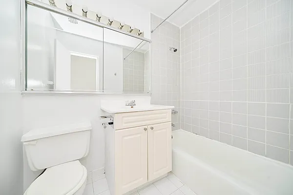 Rented by Living New York | media 17