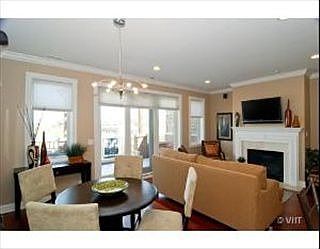 2nd image of 1137 W Webster Ave Ste 4