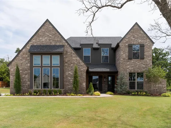 508 N Old Creek Rd, Edmond, OK 73034