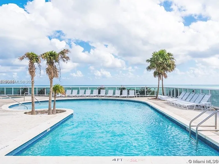 6301 Collins Ave #807 — Photo 41