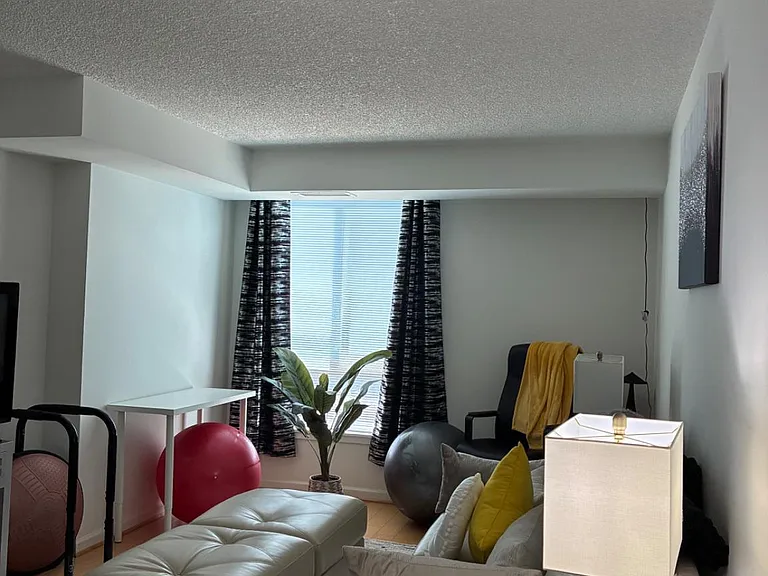 1800 Old Meadow Rd #101 — Photo 29