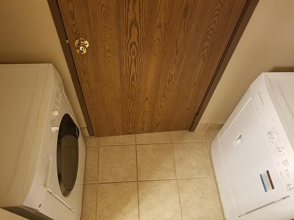 5th image of 1407 Wyndham Cir #102