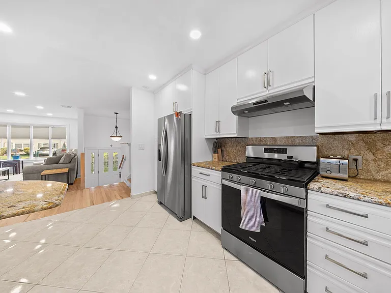 62 Sycamore Rd — Photo 13