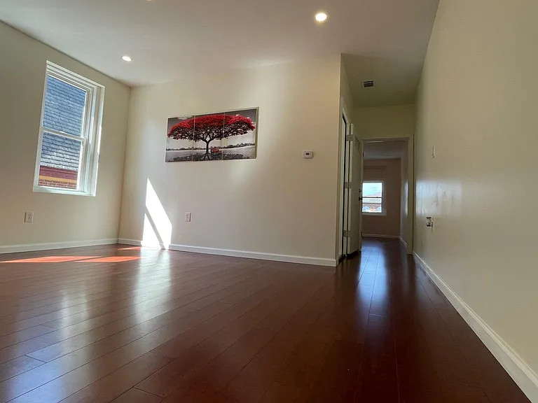 939 S Saint Bernard St #3 — Photo 5
