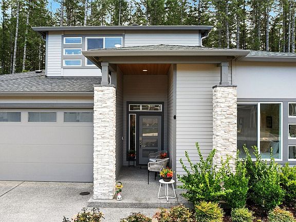 2nd image of 6353 Great Glen Road SW