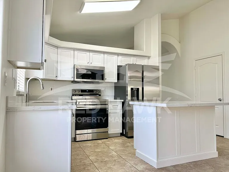 4900 W Harrison St — Photo 7