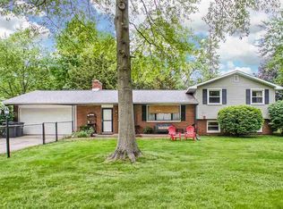 6122 Harrow Dr, South Bend, IN 46614