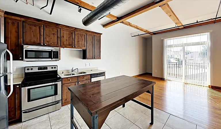 Waukesha Lofts — Photo 17