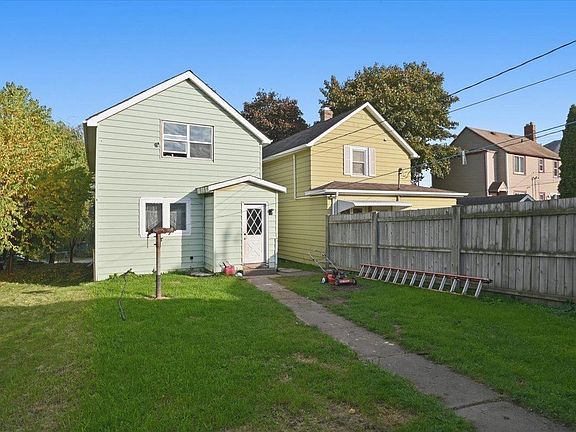 2nd image of 17 S 60th Ave W