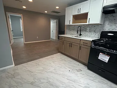 2 Bedrooms at 50 Hilton St #3, East Orange NJ — photo 1