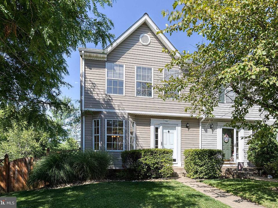 1st image of 710 Medinah Cir