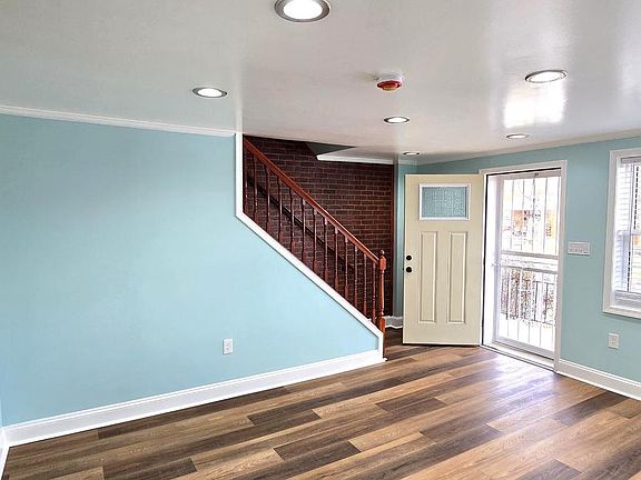 5th image of 5528 Bucknell Rd
