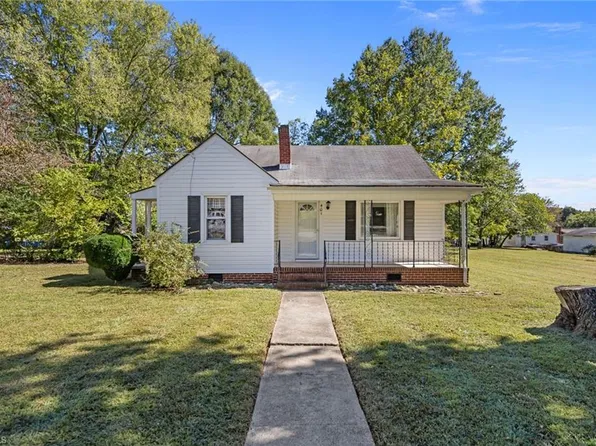 401 N 4th Ave, Mayodan, NC 27027