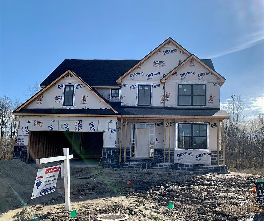 2nd image of 55571 Sunningdale Dr